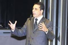 Sérgio Carneiro é filho do ex-senador João Durval Carneiro.
