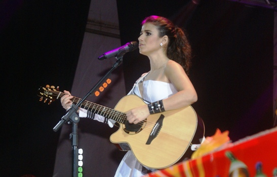 Paula Fernandes em Valente - foto Raimundo Mascarenhas