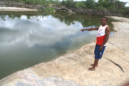 tanque de fora - são joão - coite - foto-raimundo mascarenhas