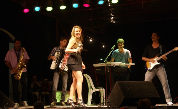 show com Cinara Villas - foto-Raimundo Mascarenhas -des