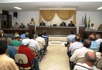 prestação de contas de 2011 da prefeita de Euclides da Cunha - Fátima Nunes - foto- Raimundo Mascarenhas
