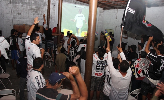 torcida do Corinthians-wallace