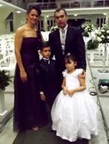 Um dos raros momentos de Assis de terno e gravata