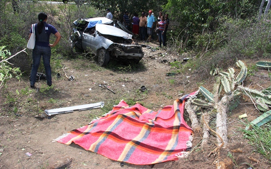 acidente envolvendo evangélicos - 1 - foto- Raimundo Mascarenhas - calilanoticias