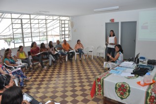 rede municipal de educação - valente