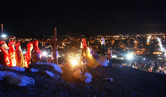 procissão-do-fogaréu-2012-Serrinha-foto-Raimundo-Mascarenhas.2