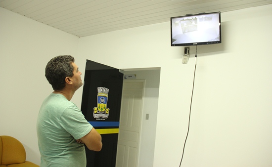 camara de coite pinchada - betão