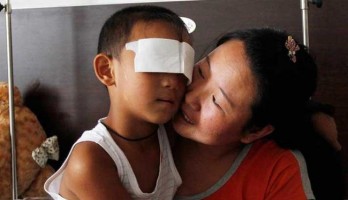 Polícia suspeita tia arrancou os olhos da criança