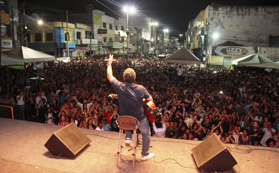 nani azvedo em coité - foto -3- raimundo mascarenhas- calila noticias