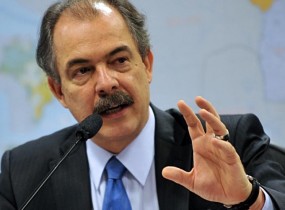 Ministro disse que não podia atender estados e municípios, pois trata-se de reajuste por lei e tem que ser cumprido.