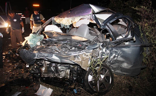 A situao que ficou o Colbat  impossvel identificar o modelo do carro