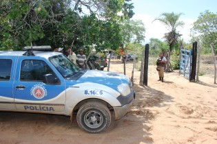 Policia Militar numa ação conjunta com a Civil deve iniciar ja nesta segunda as investigações para tentar prender o (os) criminoso (os)