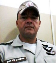 Sargento Jobson que juntamente com o soldado Cerqueira esteve em Jitaí disse que o suspeito não reagiu a voz de prisão.
