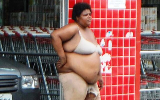 MULHER COM TRANSTORNO MENTAL