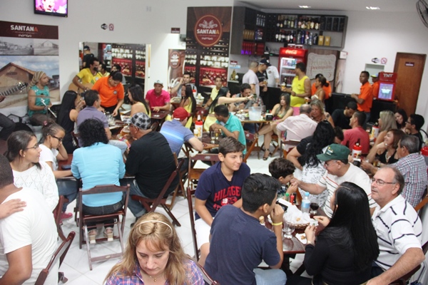 Santana Petiscaria (90) e Louge Bar - foto-Raimundo Mascarenhas