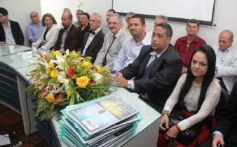 O evento reuniu as principais autoridades do setor de educação e política do Nordeste da Bahia.