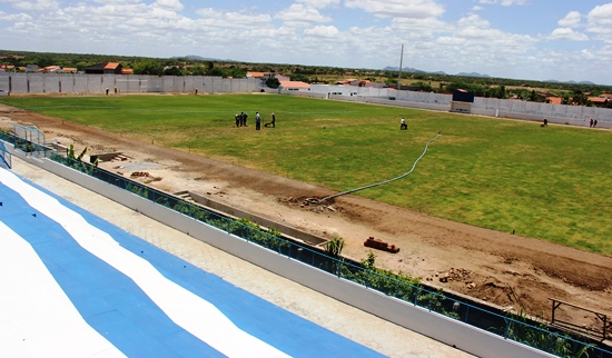 reforma do estádio valffredão - riachão do jacuipe - foto 4- raimundo mascarenhas