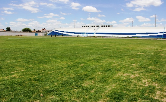 reforma do estádio valffredão - riachão do jacuipe - foto 7- raimundo mascarenhas