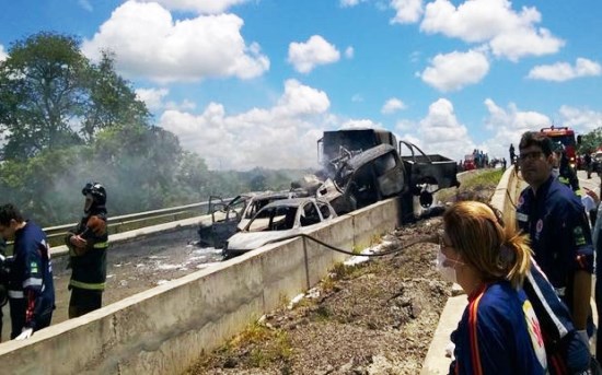 ACIDENTE NA BR 101.final-1