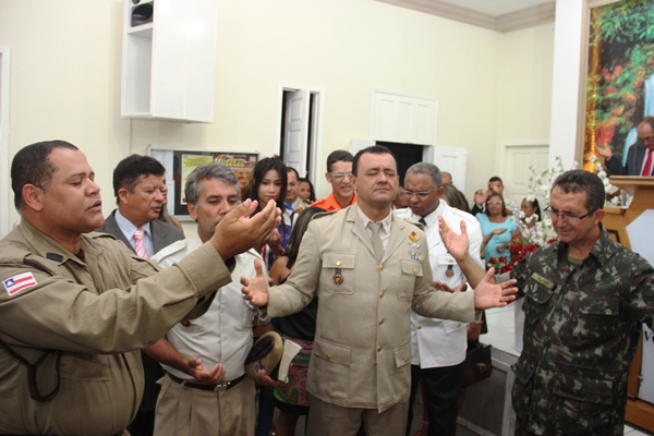 Sargento PM Erenilton, Sgtº PM Lucas, Sgtº PM Jobson que mais um vez cantou um louvor e o Sgtº da reserva do EB pastor Alfeu.