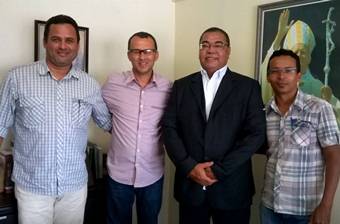 Edinho visita advogado Ismerim em Salvador.