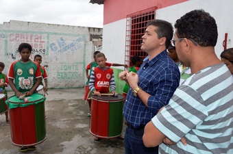 Alex conheceu importante trabalho social.