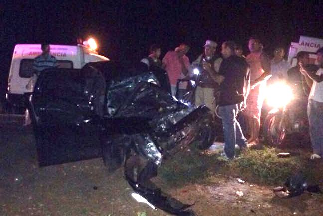 acidente-dois-carros-trator-biritinga1