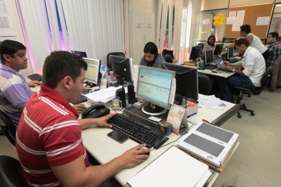 Motoristas não devem fazer nada de errado, pois estão sendo vigiados.