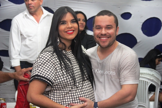 Prefeito ao lado da primeira dama Paloma e Maria Luiza prestes a vir ao mundo.