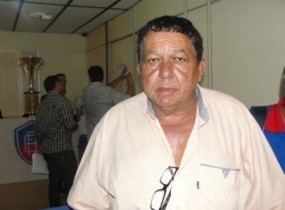 A Policia encontrou no carro seringa pata aplicação de insulina, e não descarta a possibilidade de ele ter passado mal.