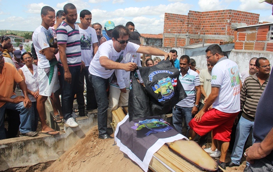 sepultamento de loy xavier -des