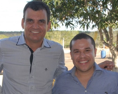 Zenonzinho assumiu prefeitura em 2013, após a saída de Júnior do Max, e aponta ex-prefeito como seu sucessor