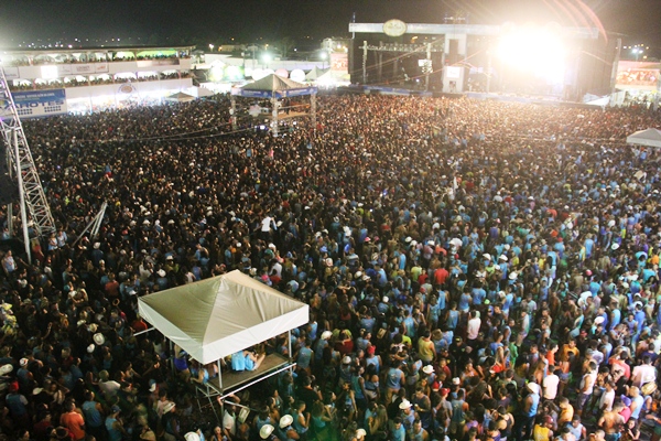 Vaquejada de Serrinha 2015-foto-Raimundo Mascarenhas (21)