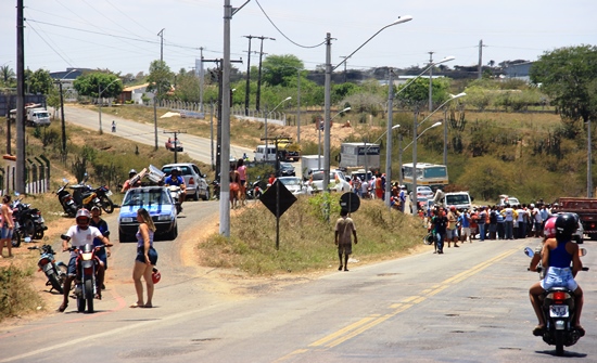 Local do acidente um dos pontos onde concentra a maior quantidade de buraco. 