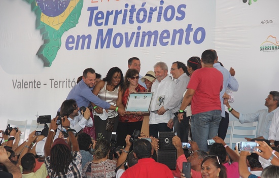 Lula foi homenageado pela Rede Nacional de Colegiados.