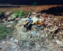 Terreno da casa onde vivem mãe e filha tinha recipientes que acumulam água.