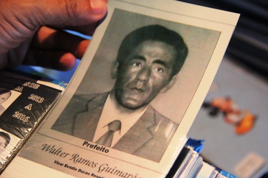 colecionador da fotos de políticos.10