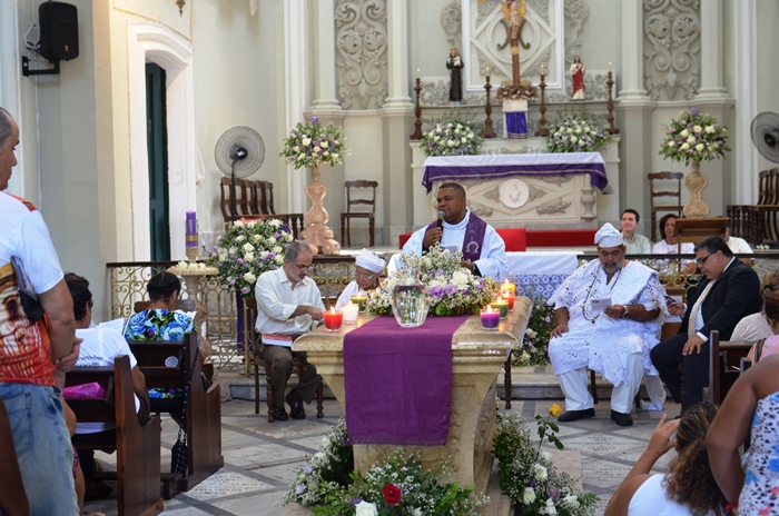 Culto intra religioso reuniu no mesmo espaço todas as crenças da Bahia 
