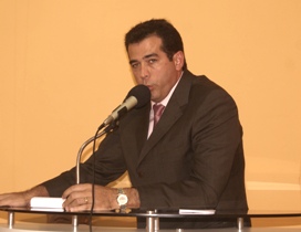 Laurinho governou o município por oito anos consecutivos, agora fica oito sem poder se candidatar a nada.