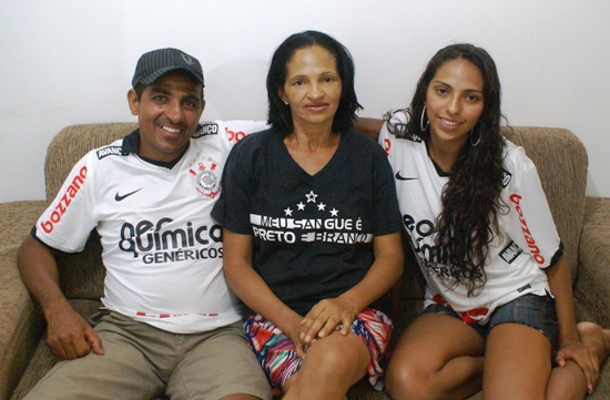 Familia pequena e muito jovem - foto-raimundo mascarenhas