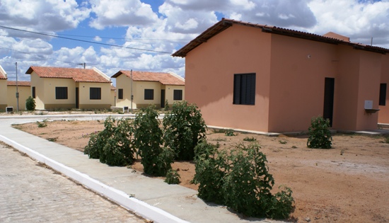 conjunto habitacional em coite - foto-Raimundo Mascarenhas