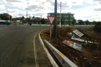 placas derrubadas.jpg2