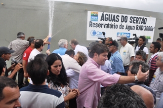 5 de maio de 2012 então governador Wagner inaugura Águas do Sertão em Cicero Dantas