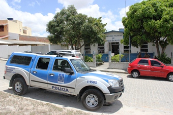 A Policia procura outro menor que teria participado de alguns crimes juntamente com W.