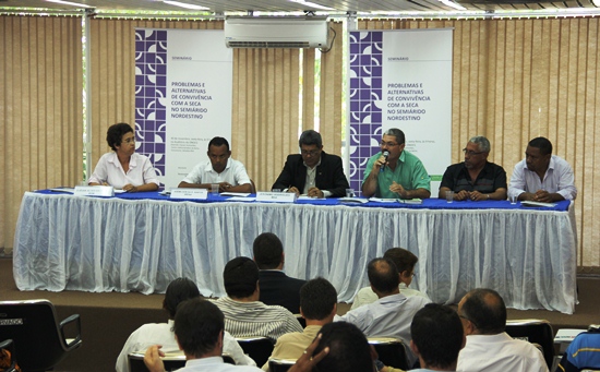 Seminário no DNOCS - 2ª mesa - foto- raimundo mascarenhas