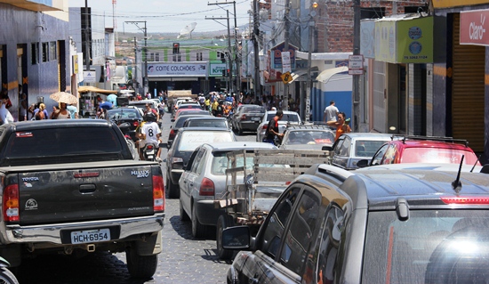 Rua Marechal Deodoro. O motorista nesta situação vai esperar mais de cinco minutos até se aproximar do semáforo