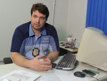 Delegado Geraldo da Costa vai enviar ofício para a polícia da Bahia (Foto: Alexandre Morais / G1)
