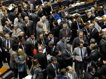 Na sessão, 455 deputados e 71 senadores mantiveram todos os vetos feitos por Dilma Fabio Rodrigues Pozzebom | Agência Brasil