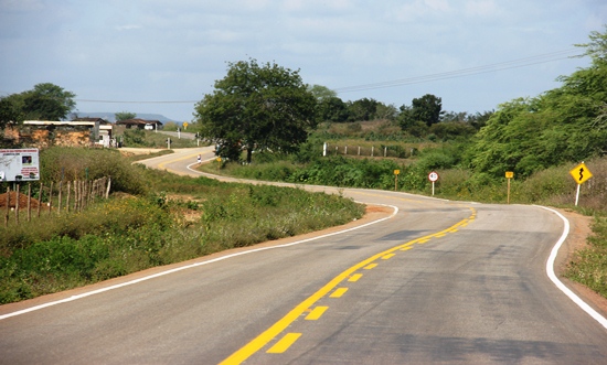 inauguração da estrada de aribicé -2