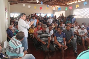 Alex disse que o politico não tem argumento se não for passado pra ele tudo dentro das normas exigidas por lei.